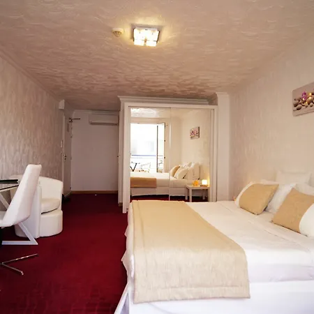 Palm 4* Канны