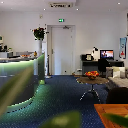 Palm 4* Канны